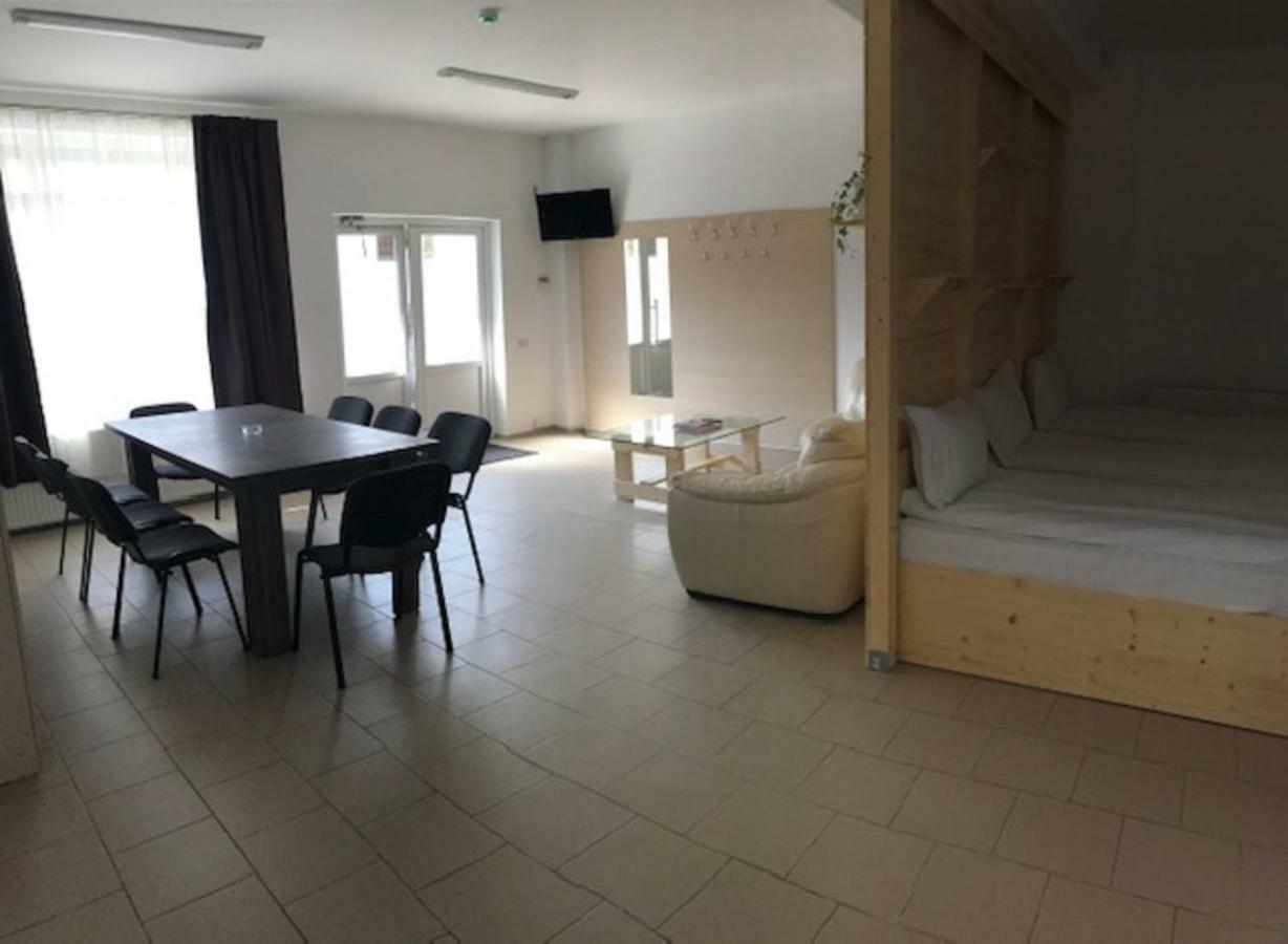 Hotel Nova Residence Popesti-Leordeni Esterno foto