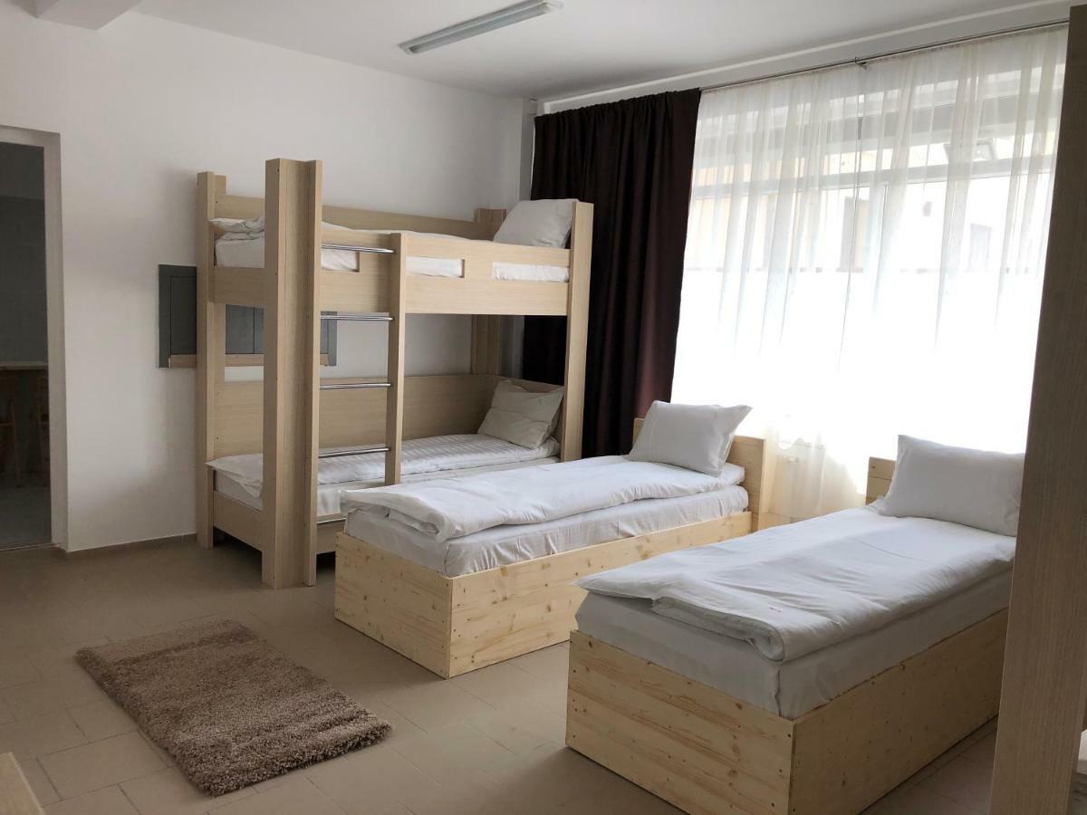 Hotel Nova Residence Popesti-Leordeni Esterno foto